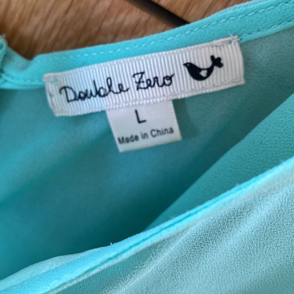 Double Zero brand size L light weight detailed blouse - Picture 3 of 3